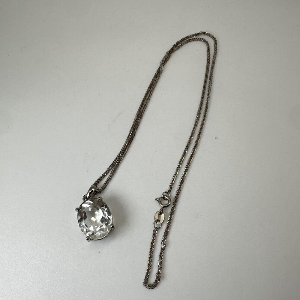 Stunning 12x14mm Oval cut Quartz pendant on a 18" 925 chain, necklace!